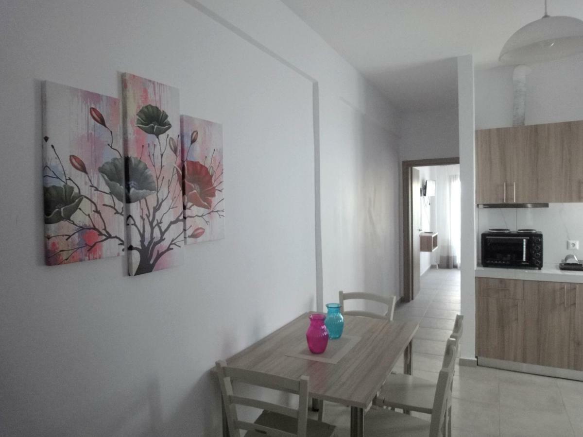 Apartamento Nikogroup Mona Lisa Polychrono Exterior foto